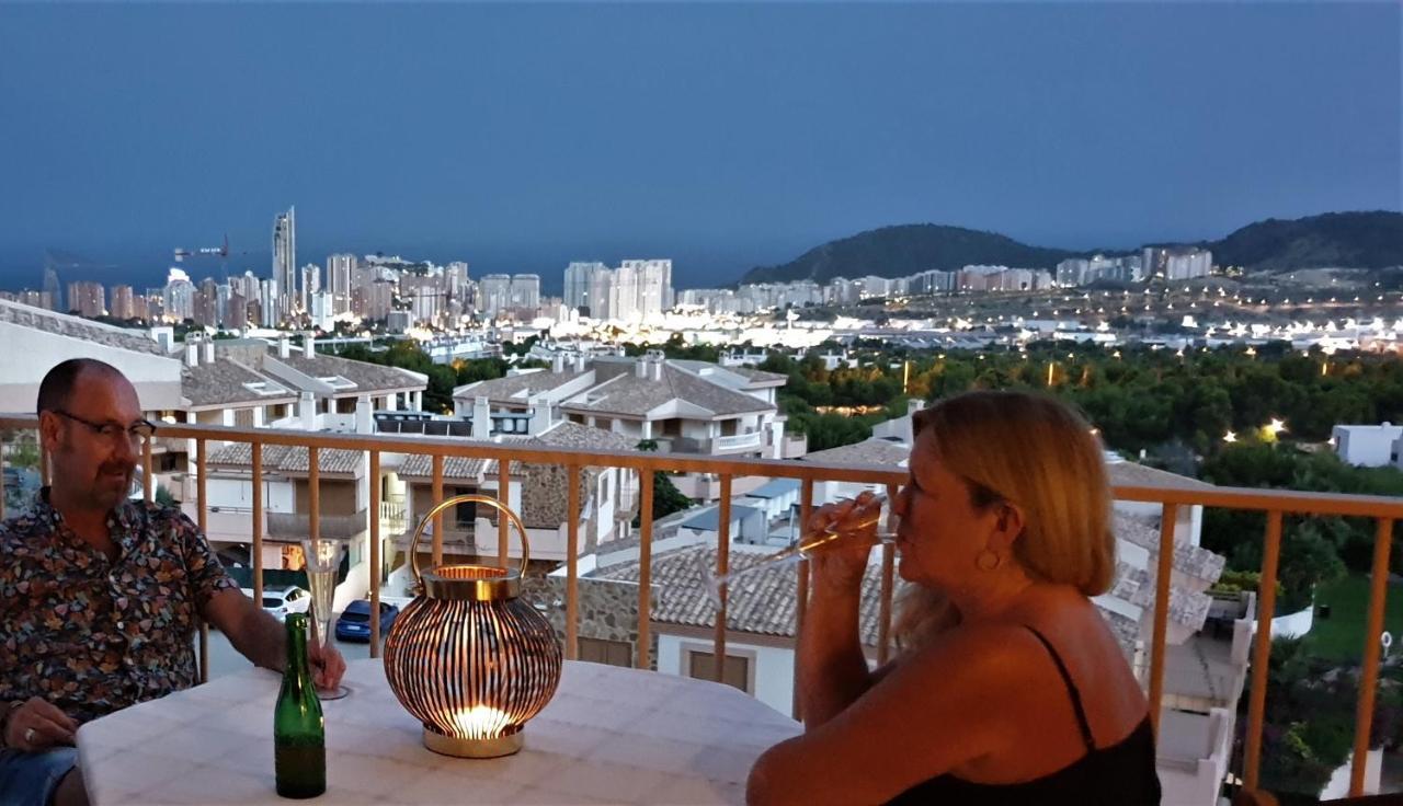 2 Bed Penthouse Apartment - Sea Views - Sleeps 4 Finestrat Exterior foto