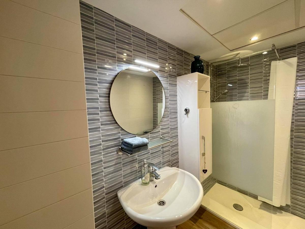 2 Bed Penthouse Apartment - Sea Views - Sleeps 4 Finestrat Exterior foto